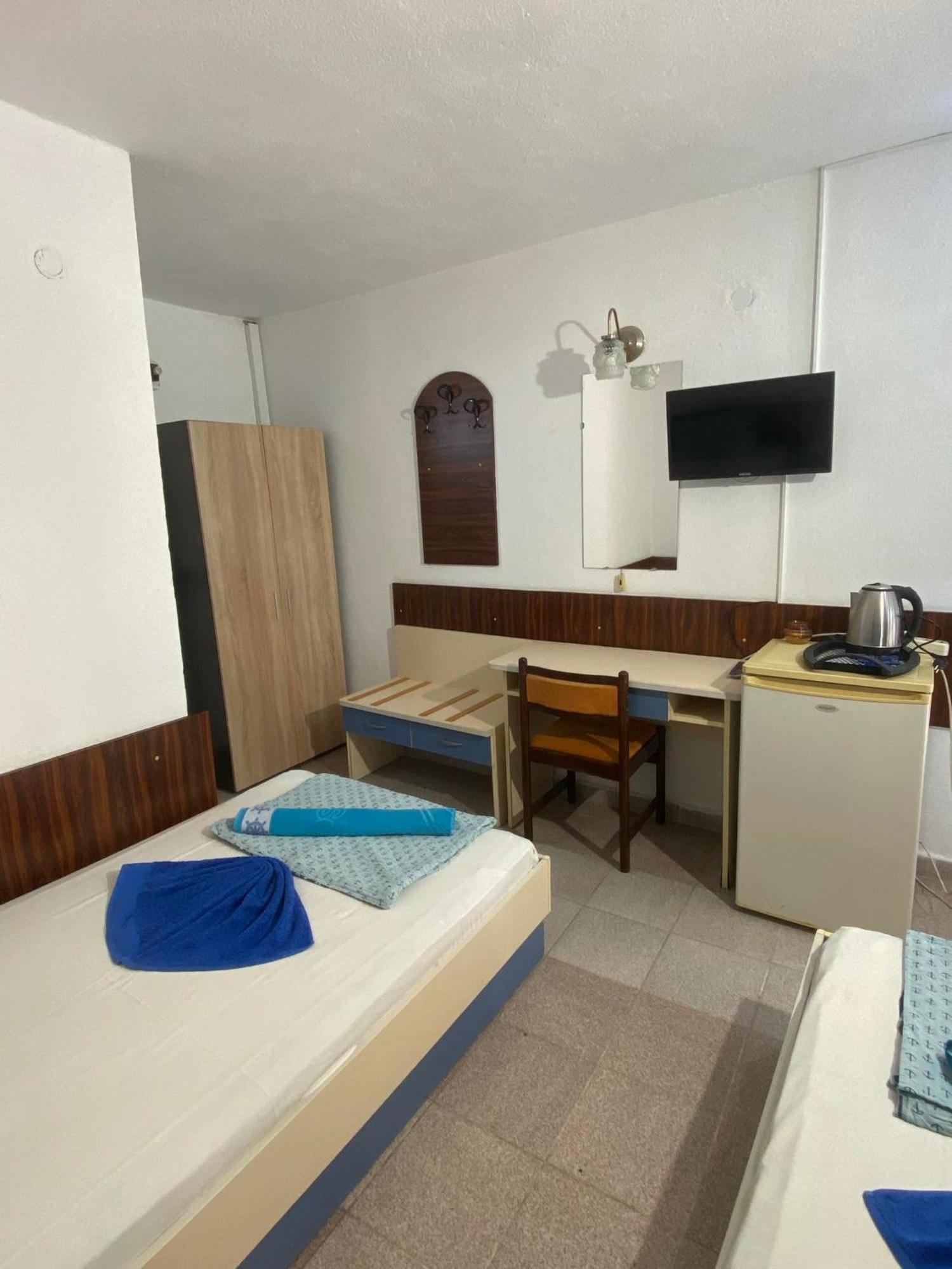 Family Hotel Julian Kranevo Luaran gambar